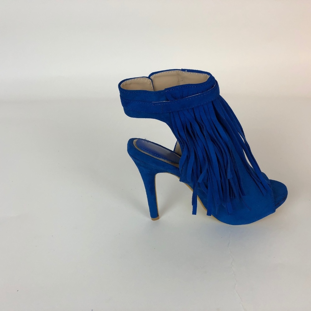 Heels - Picture 4 of 5